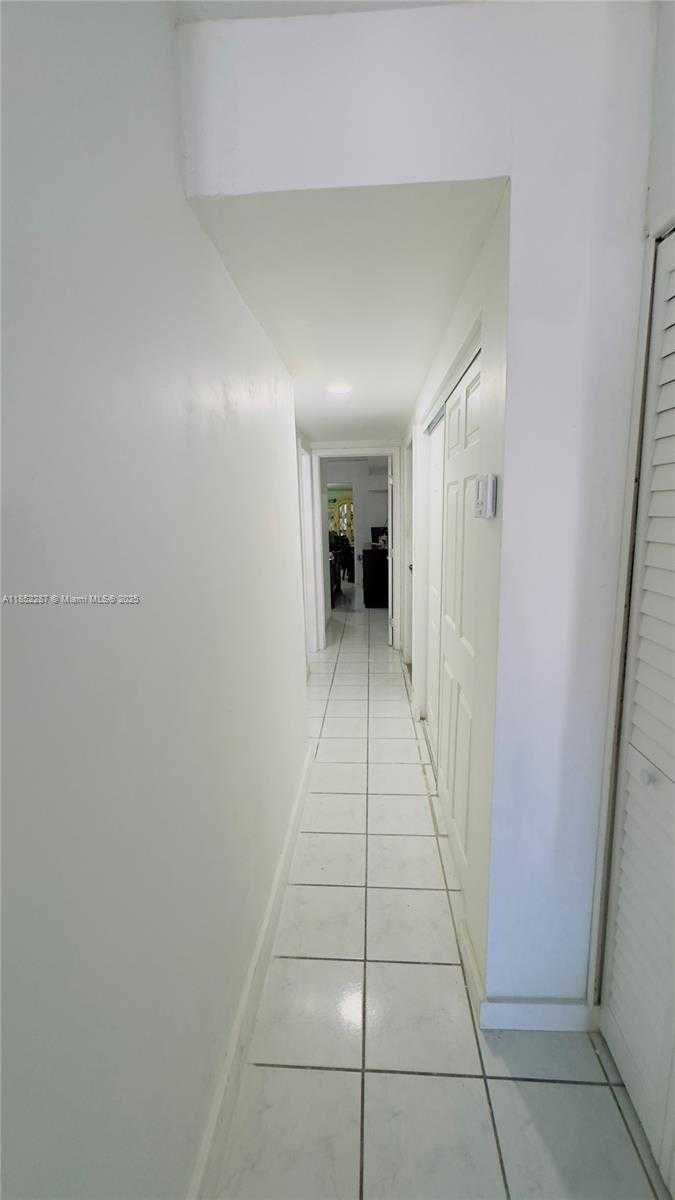 Small Image of 509 EAST 21ST ST, Hialeah Number 7