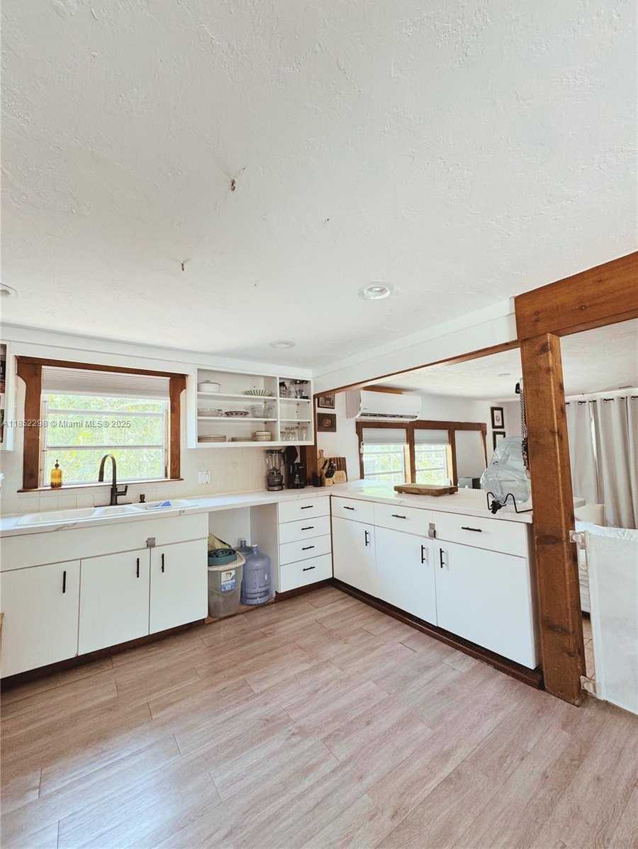 Small Image of 2231 MIDDLE TORCH RD, Torch Key Number 22