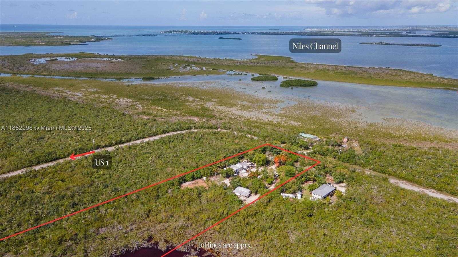 Small Image of 2231 MIDDLE TORCH RD, Torch Key Number 31