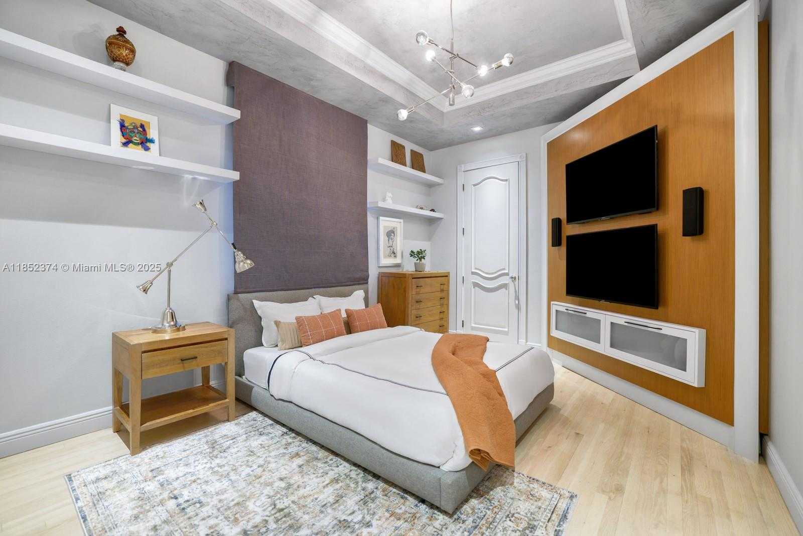 Small Image of 176 SOUTH HIBISCUS DR, Miami Beach Number 28