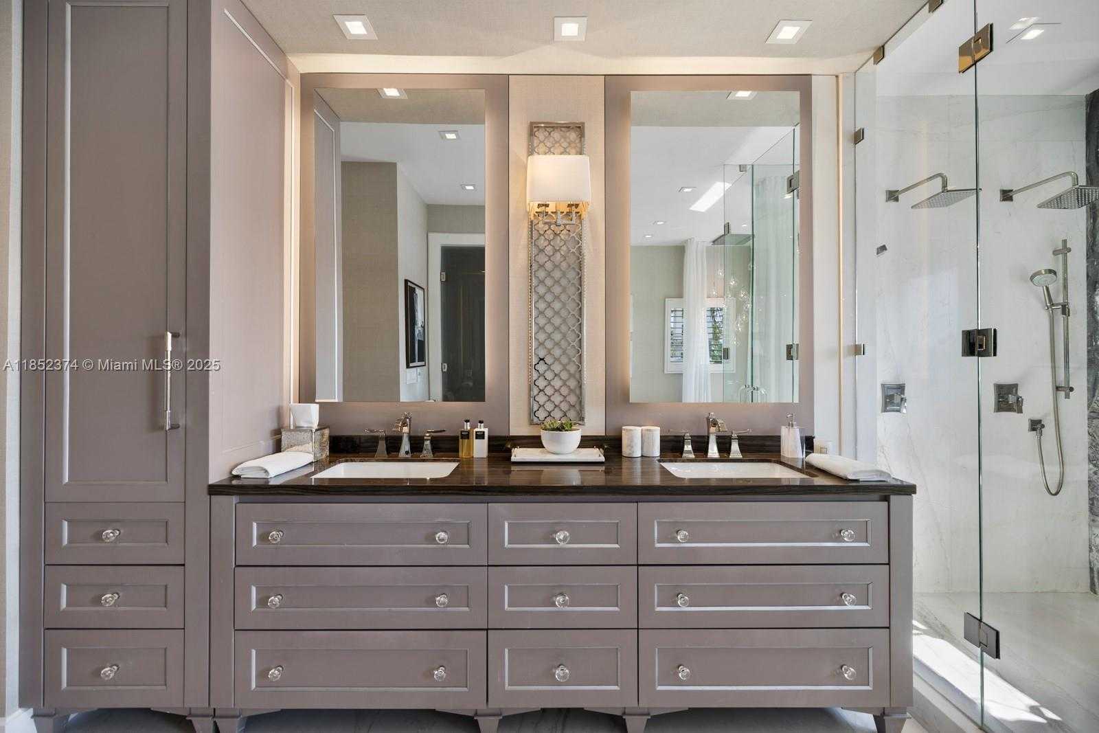 Small Image of 176 SOUTH HIBISCUS DR, Miami Beach Number 31