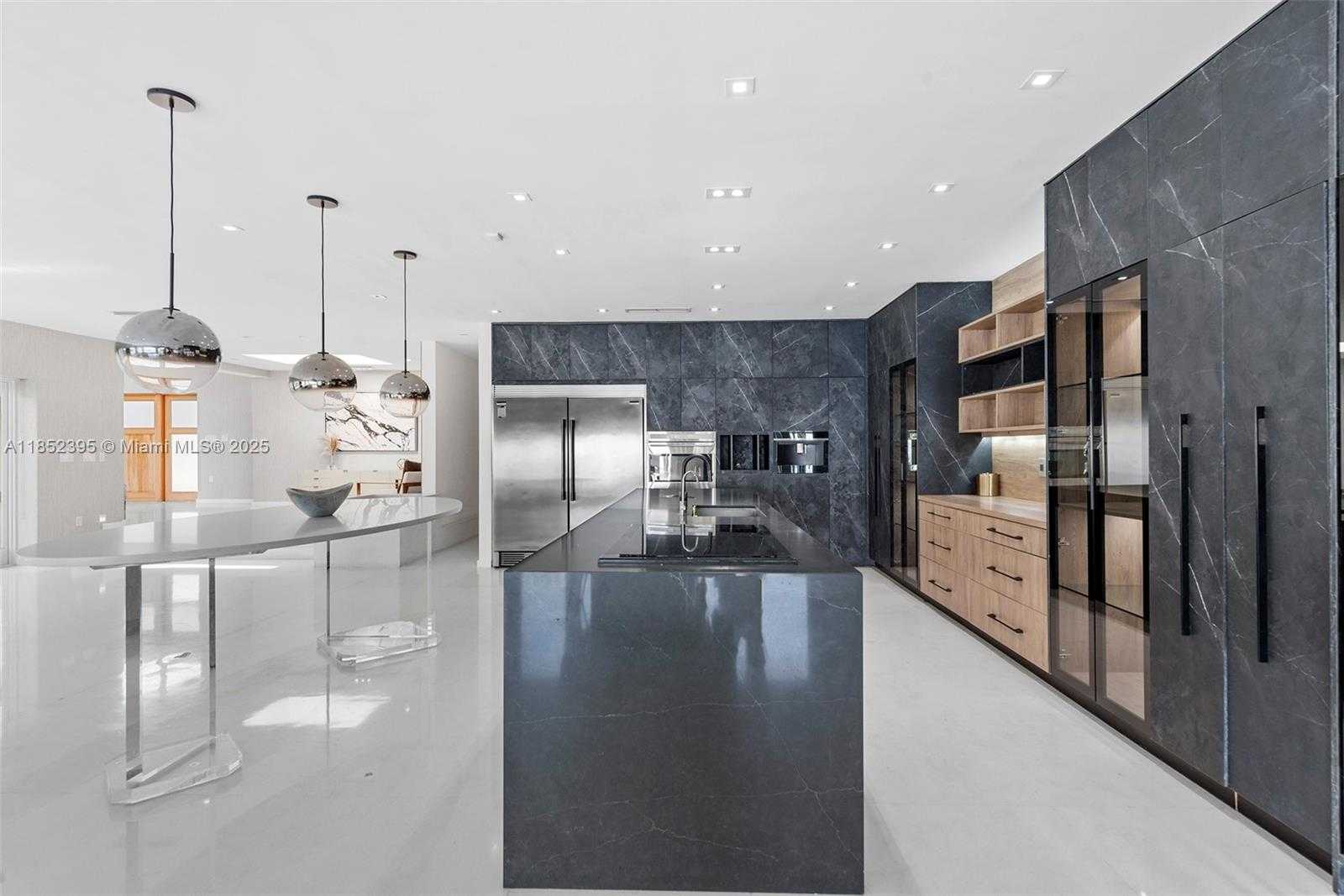 Small Image of 194 GOLDEN BEACH DR, Golden Beach Number 10