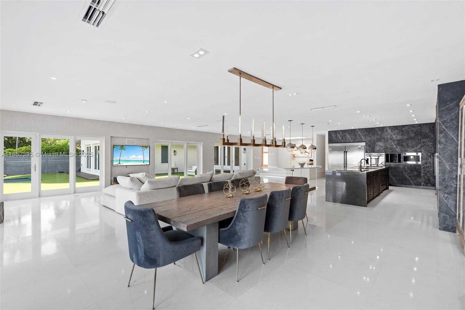 Small Image of 194 GOLDEN BEACH DR, Golden Beach Number 12