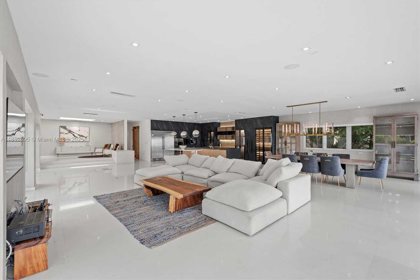 Small Image of 194 GOLDEN BEACH DR, Golden Beach Number 15