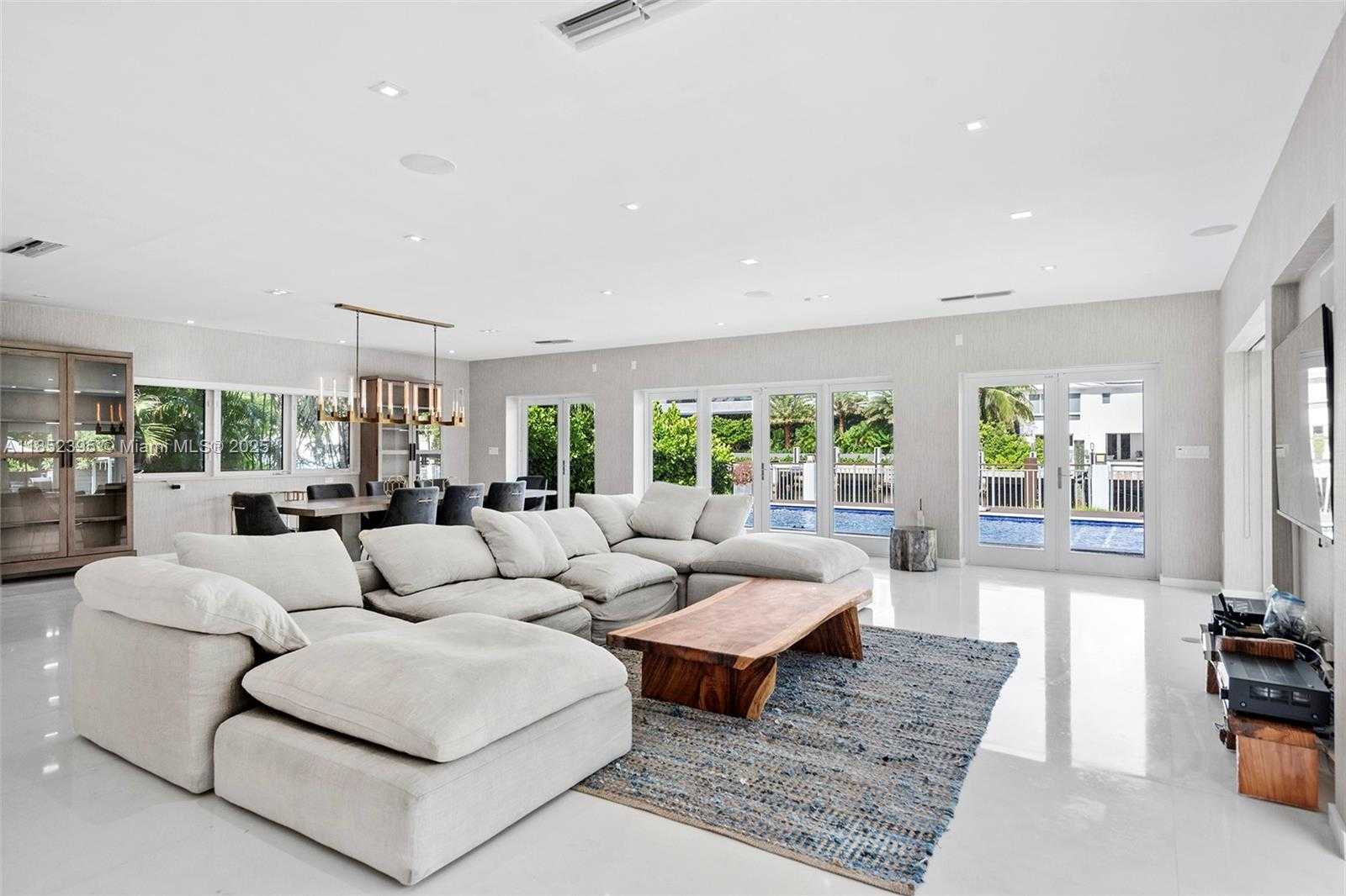 Small Image of 194 GOLDEN BEACH DR, Golden Beach Number 17