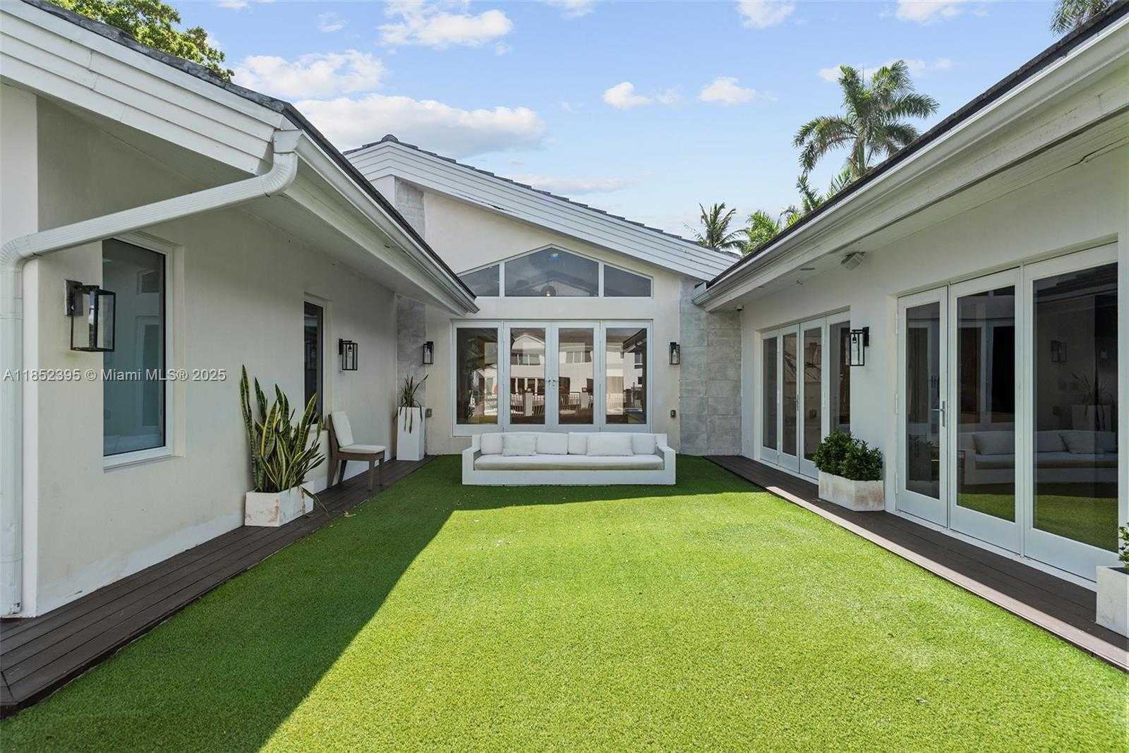 Small Image of 194 GOLDEN BEACH DR, Golden Beach Number 27