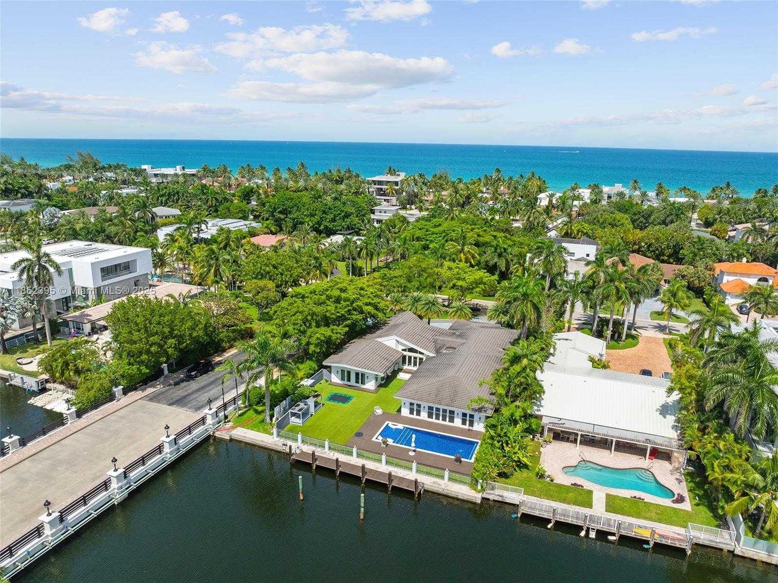 Small Image of 194 GOLDEN BEACH DR, Golden Beach Number 33