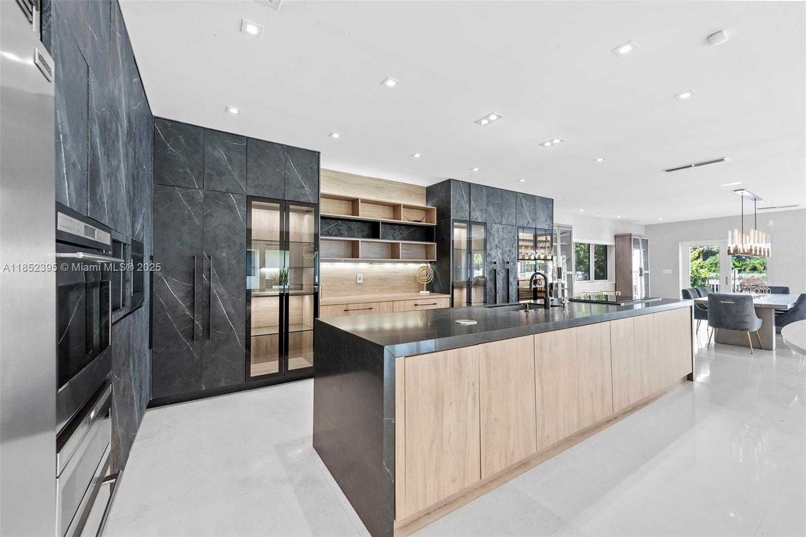 Small Image of 194 GOLDEN BEACH DR, Golden Beach Number 7