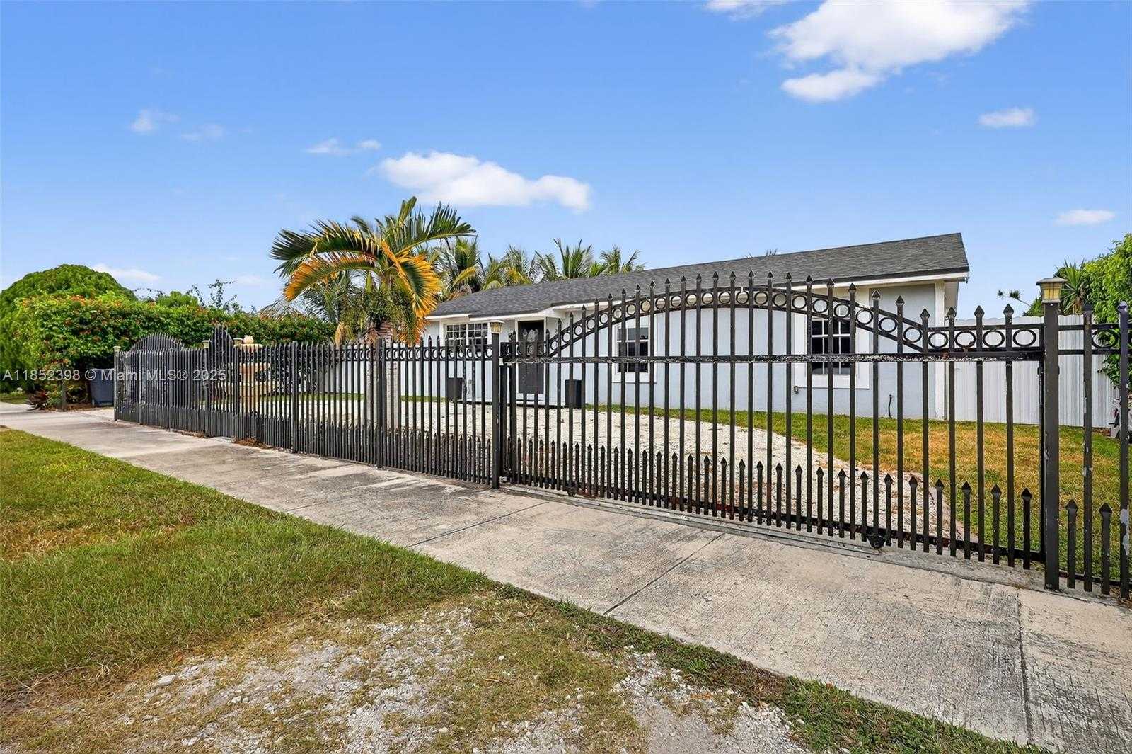 Small Image of 30011 SOUTH WEST 149TH AVE, Homestead Number 3