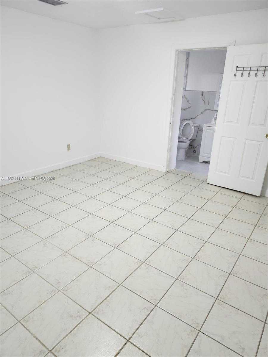 Small Image of 30081 SOUTH WEST 148TH CT, Homestead Number 11