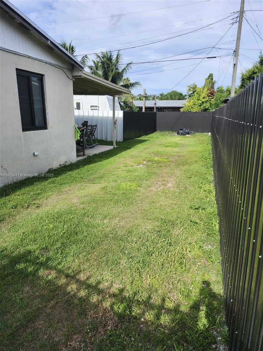 Small Image of 30081 SOUTH WEST 148TH CT, Homestead Number 19
