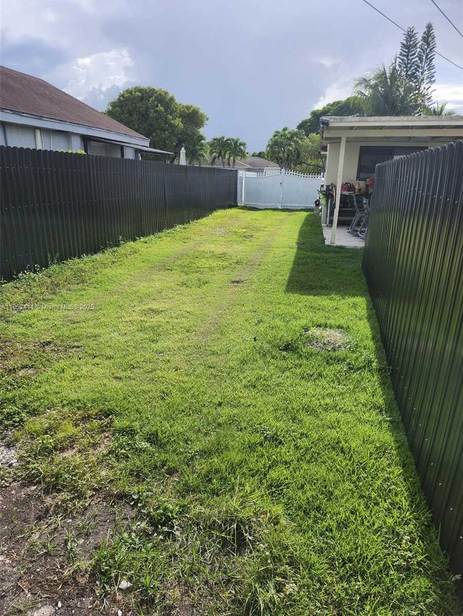 Small Image of 30081 SOUTH WEST 148TH CT, Homestead Number 21