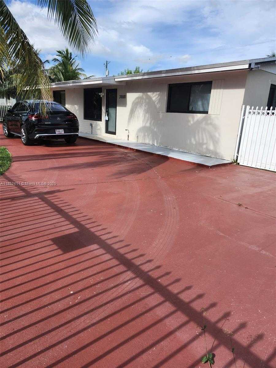 Small Image of 30081 SOUTH WEST 148TH CT, Homestead Number 3