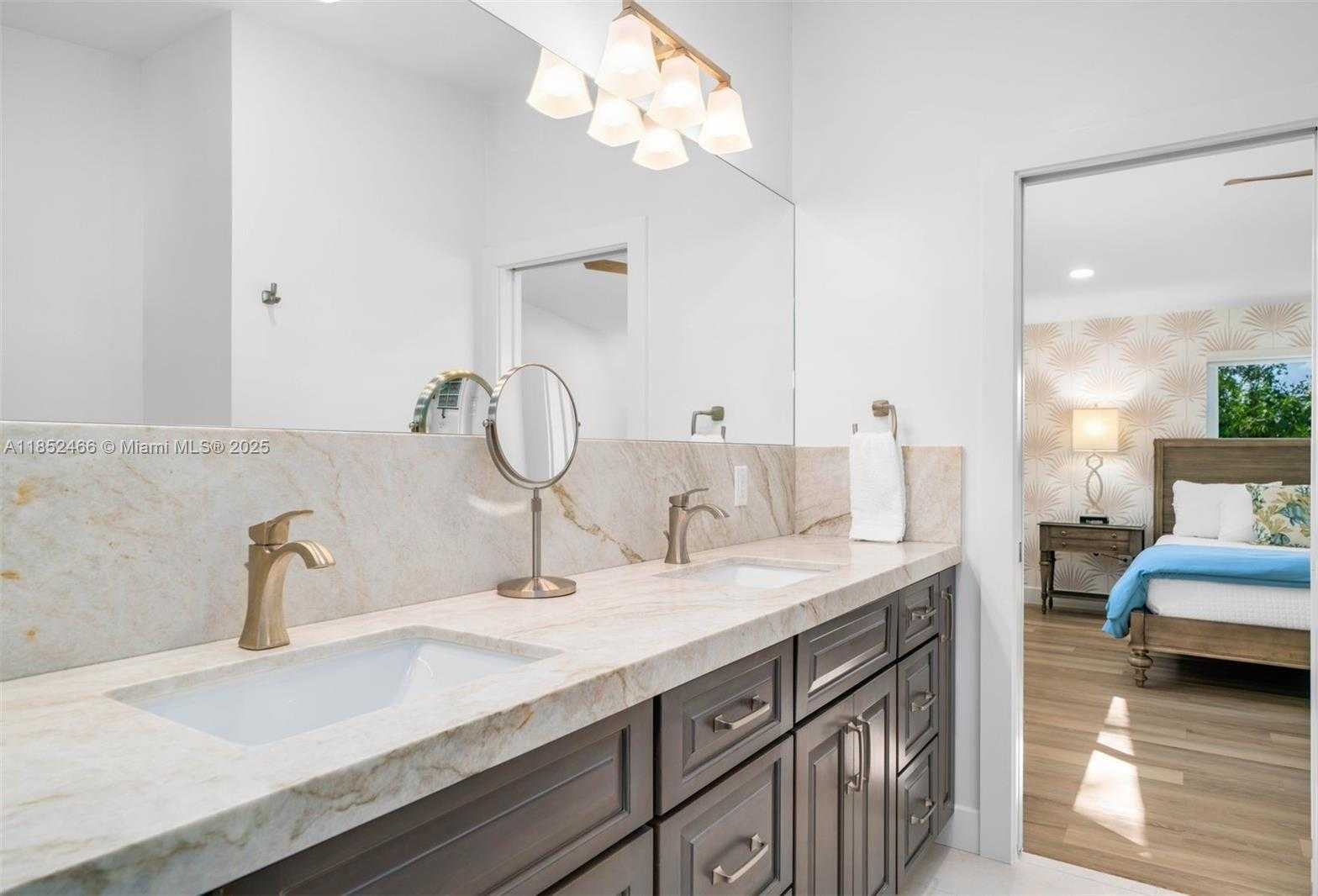 Small Image of 109 SAPODILLA DR, Islamorada Number 19