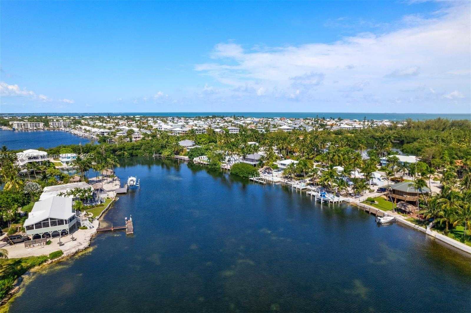 Small Image of 109 SAPODILLA DR, Islamorada Number 59