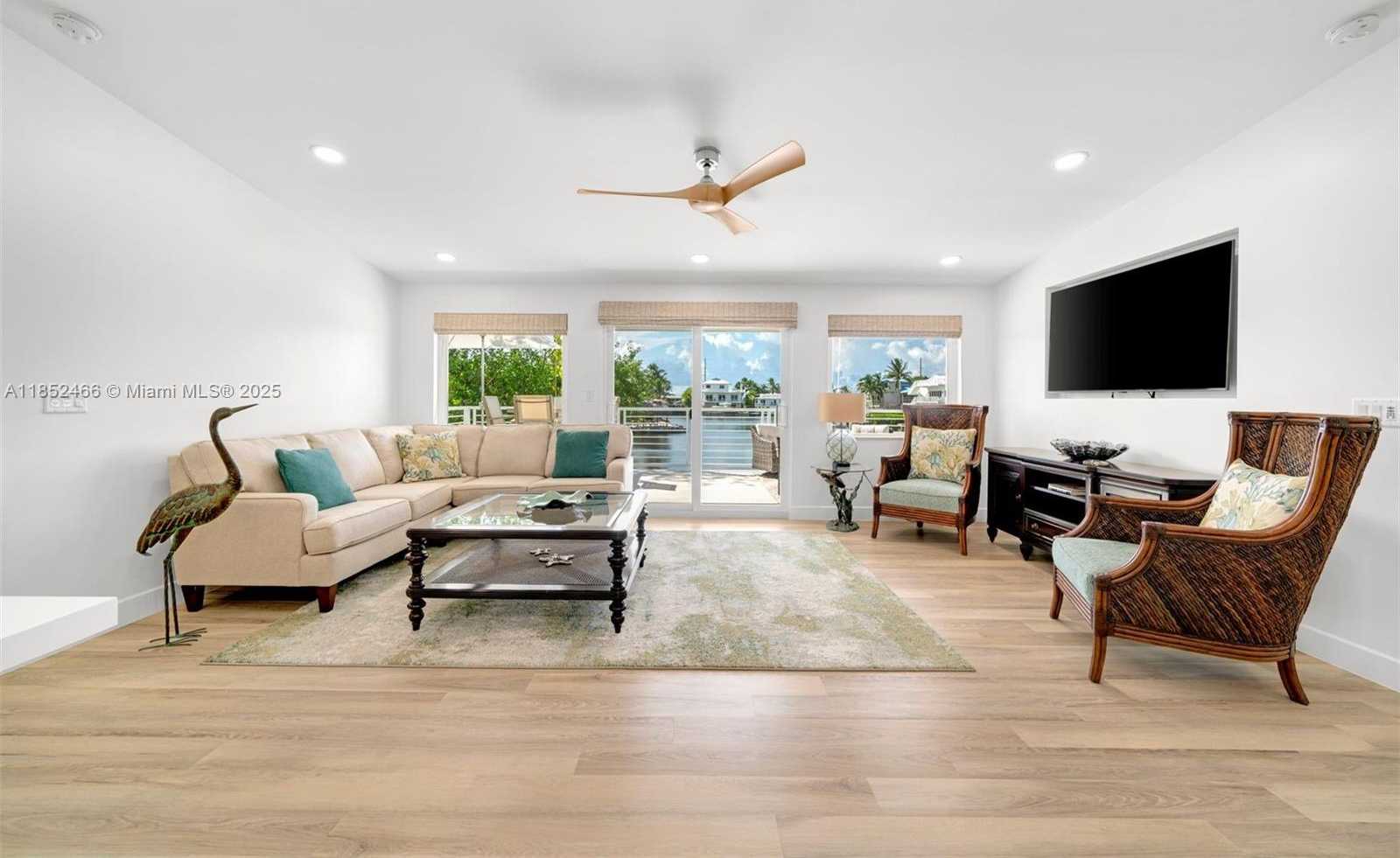 Small Image of 109 SAPODILLA DR, Islamorada Number 8