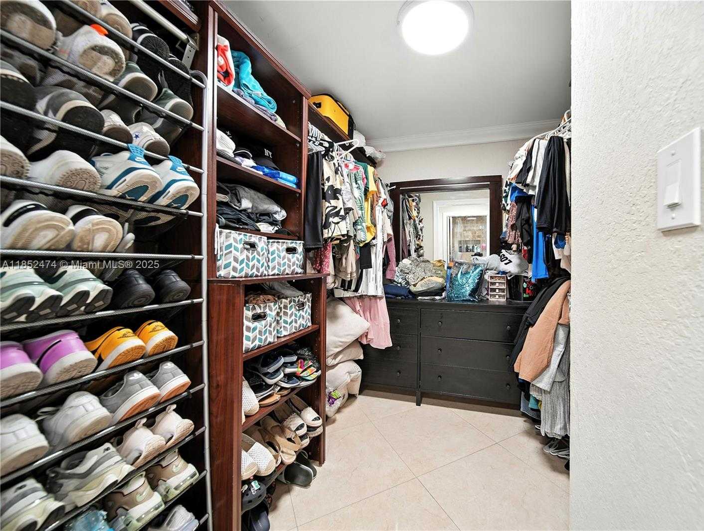 Small Image of 5005 EAST 6TH AVE, Hialeah Number 11
