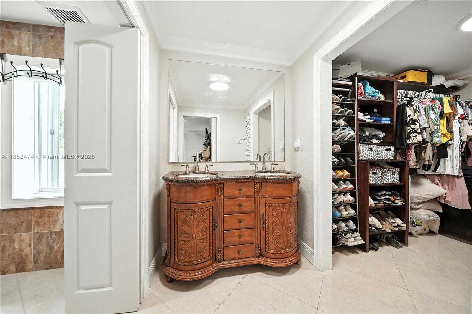 Small Image of 5005 EAST 6TH AVE, Hialeah Number 12