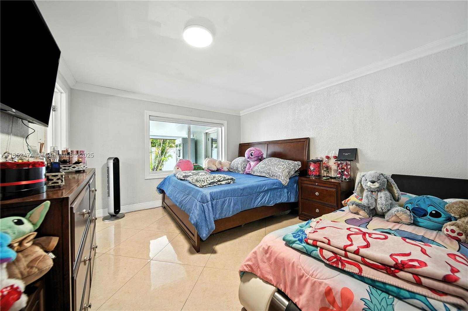 Small Image of 5005 EAST 6TH AVE, Hialeah Number 15