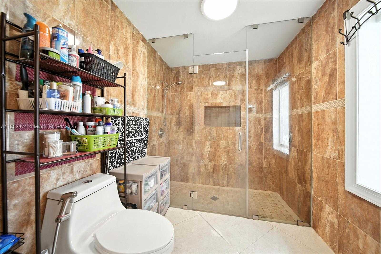 Small Image of 5005 EAST 6TH AVE, Hialeah Number 22