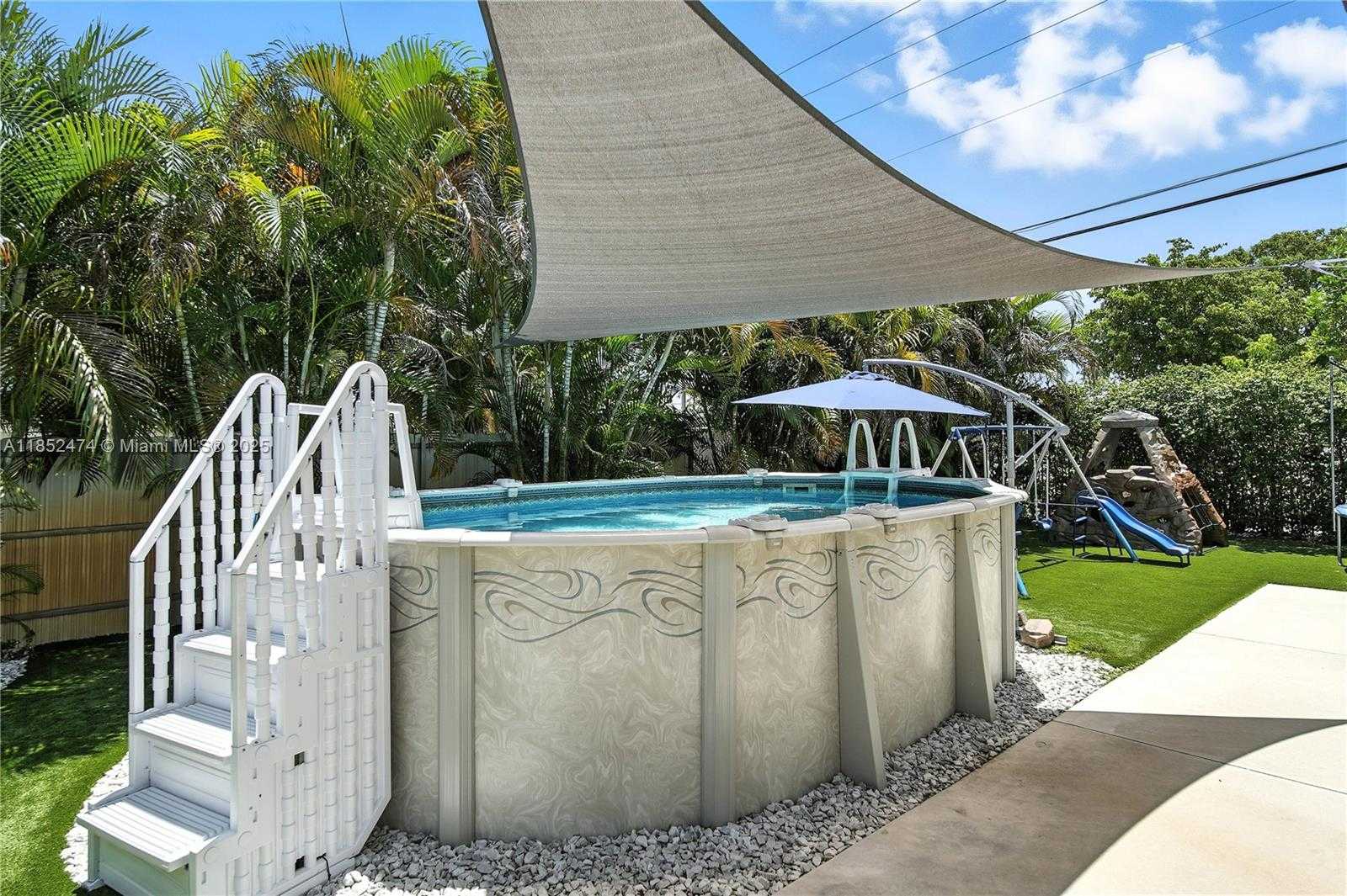Small Image of 5005 EAST 6TH AVE, Hialeah Number 26