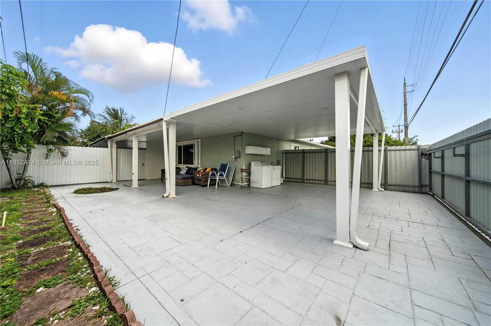 Small Image of 5005 EAST 6TH AVE, Hialeah Number 28