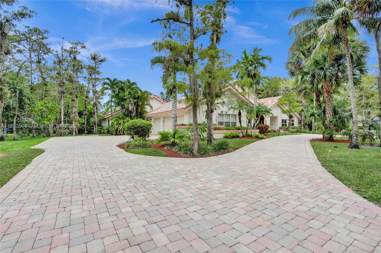 Small Image of 4955 NORTH WEST 81ST AVE, Coral Springs Number 5