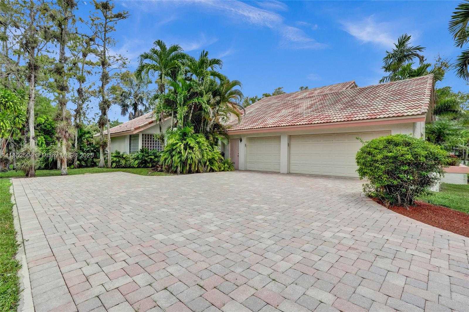 Small Image of 4955 NORTH WEST 81ST AVE, Coral Springs Number 6