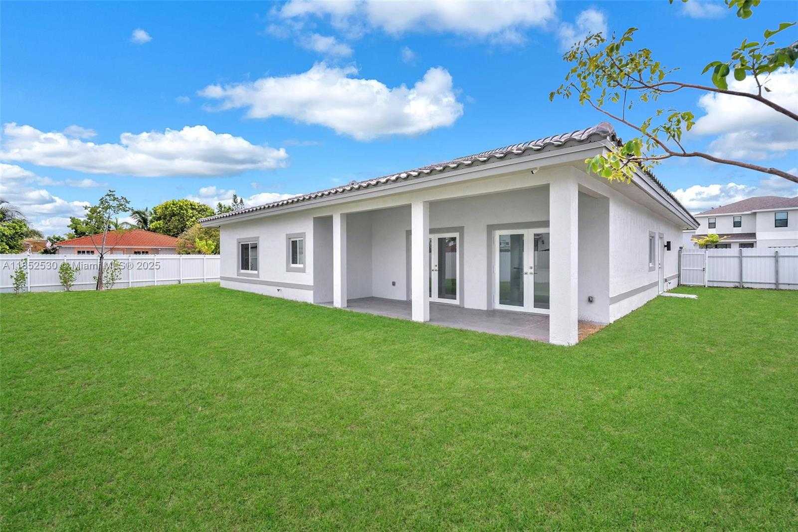 Small Image of 12901 SOUTH WEST 266TH TER, Homestead Number 29