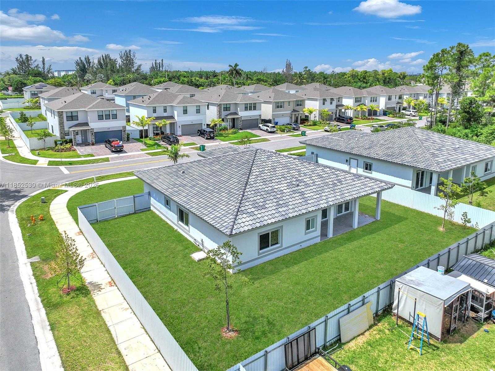 Small Image of 12901 SOUTH WEST 266TH TER, Homestead Number 47