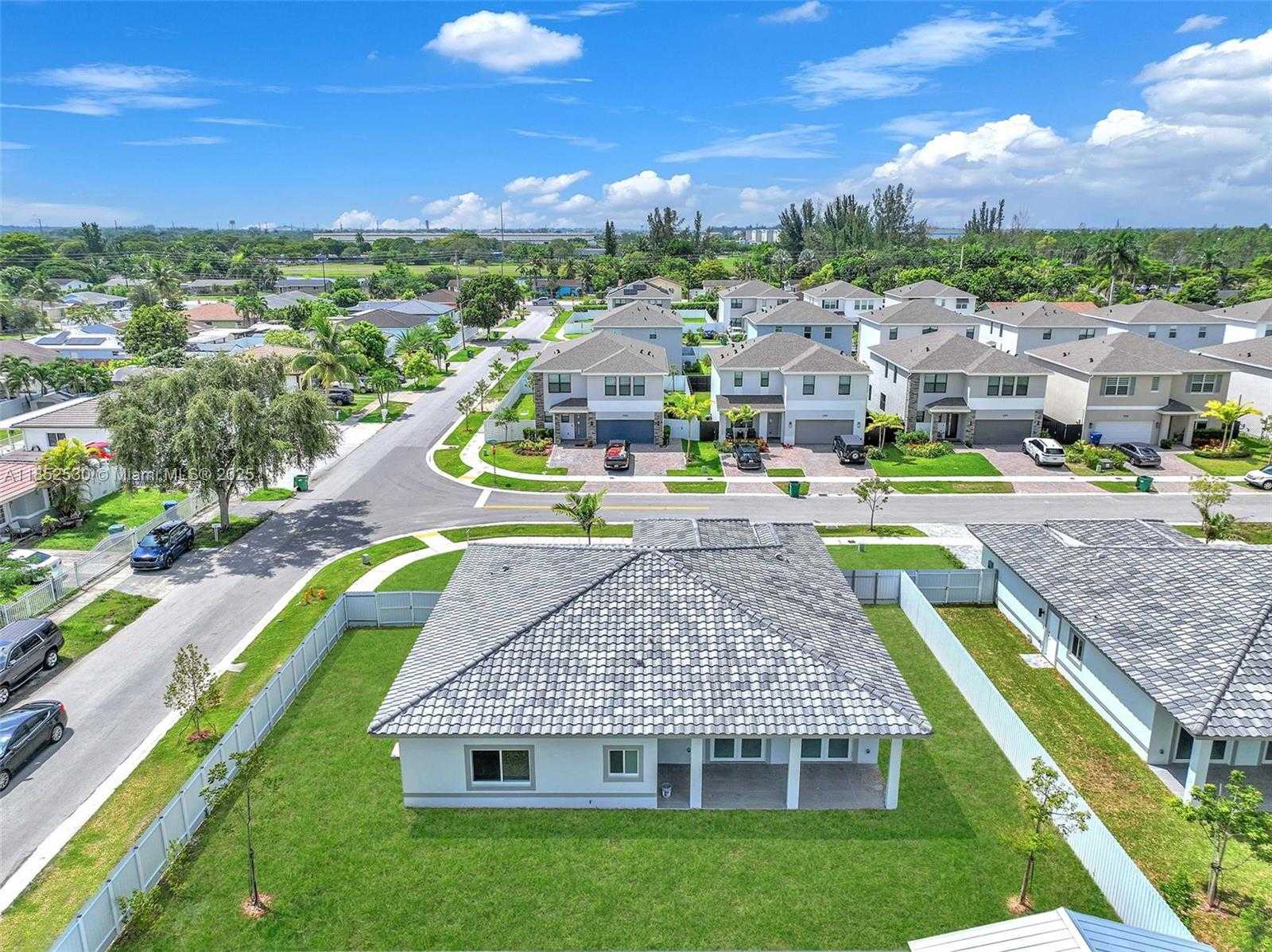Small Image of 12901 SOUTH WEST 266TH TER, Homestead Number 48