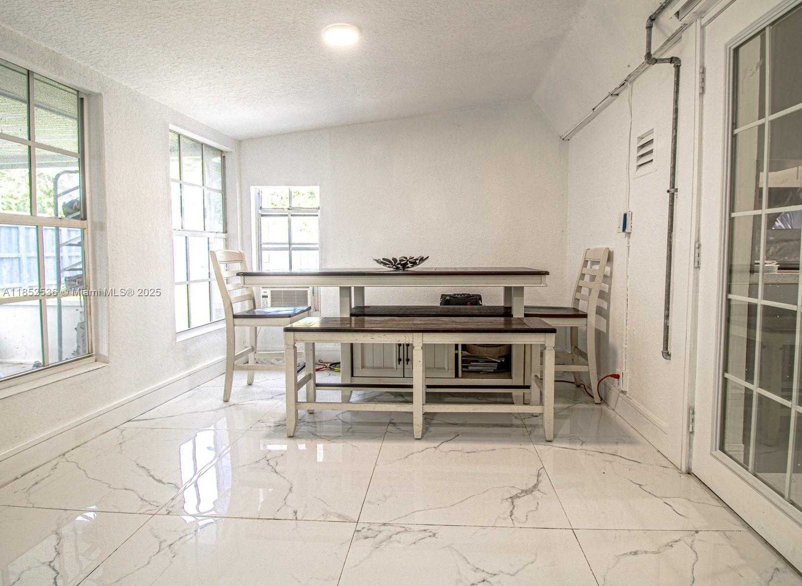 Small Image of 5601 SOUTH WEST 38TH ST, Davie Number 20