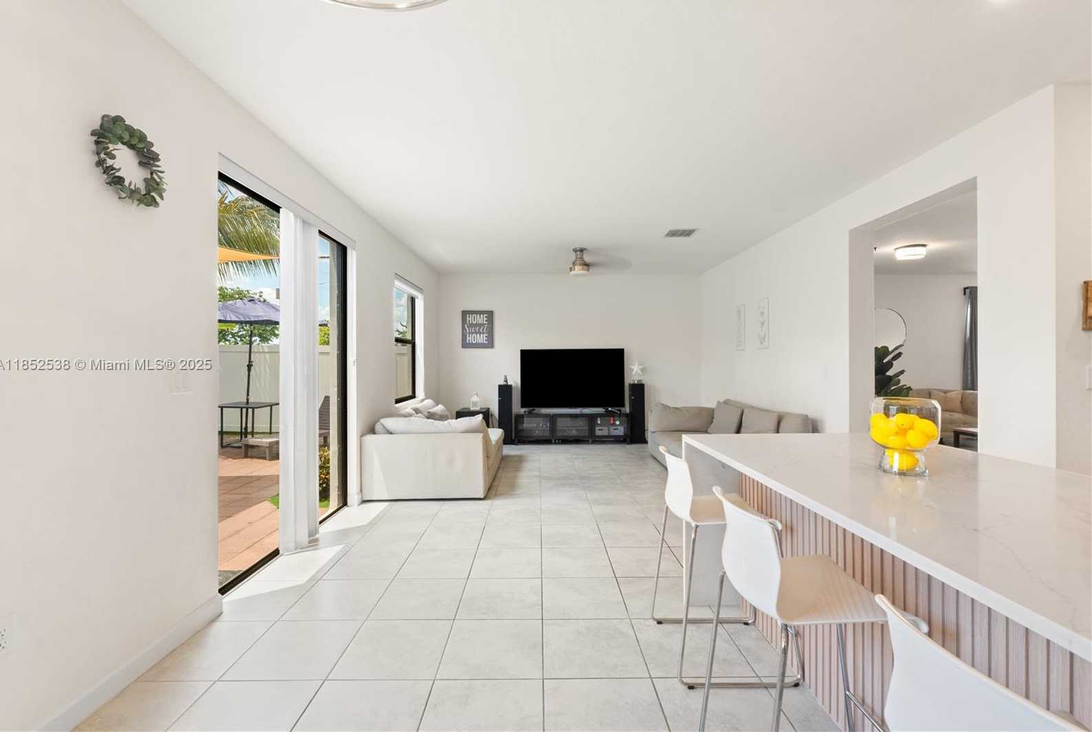 Small Image of 10488 WEST 35TH WAY, Hialeah Number 10