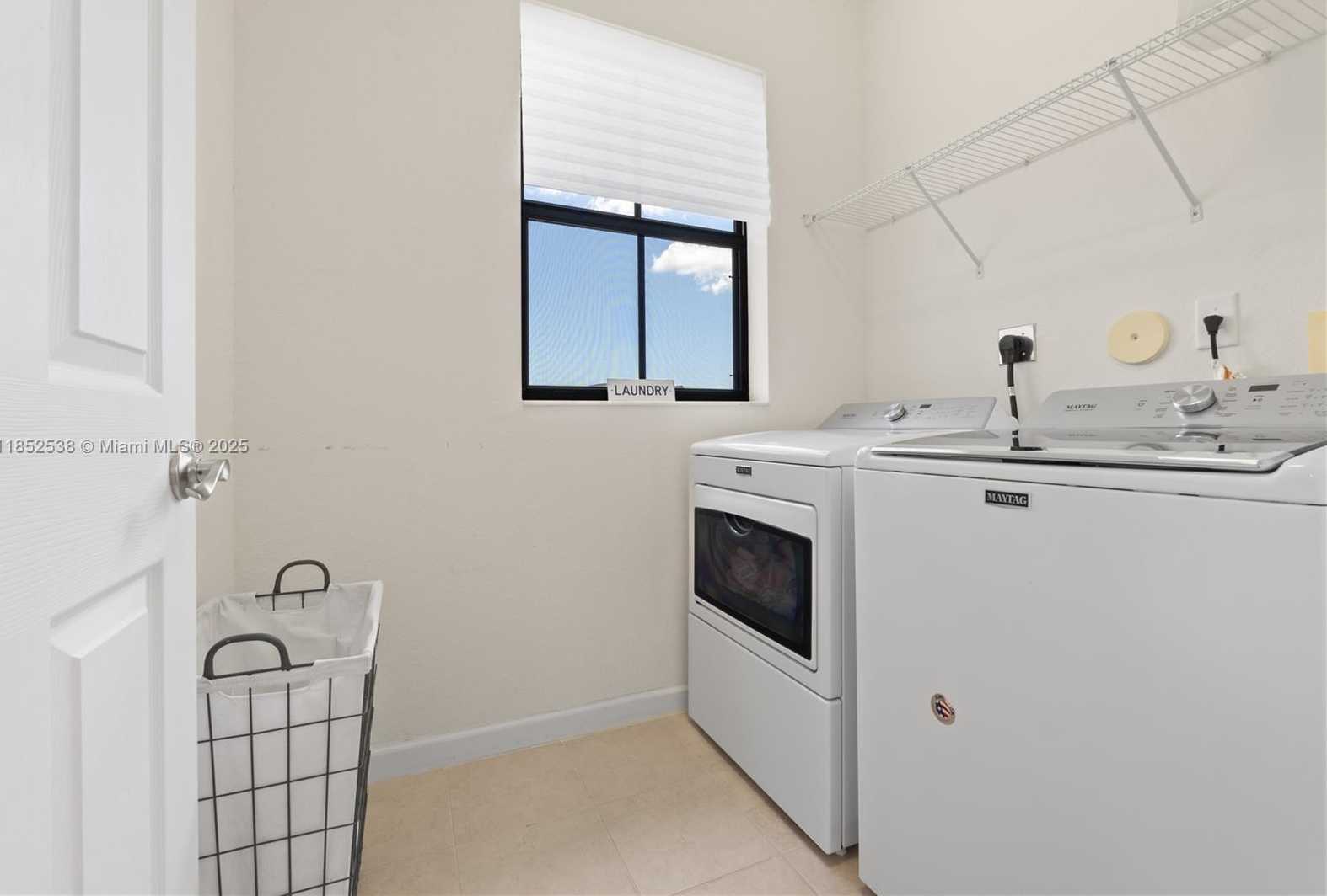Small Image of 10488 WEST 35TH WAY, Hialeah Number 28