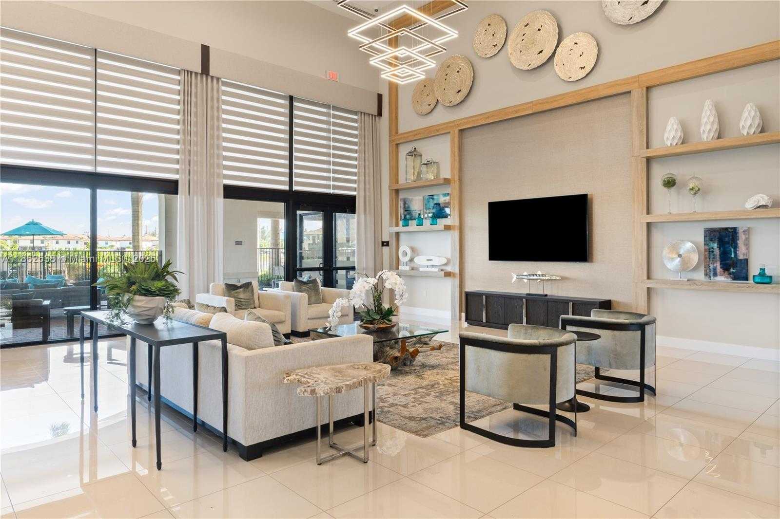 Small Image of 10488 WEST 35TH WAY, Hialeah Number 35