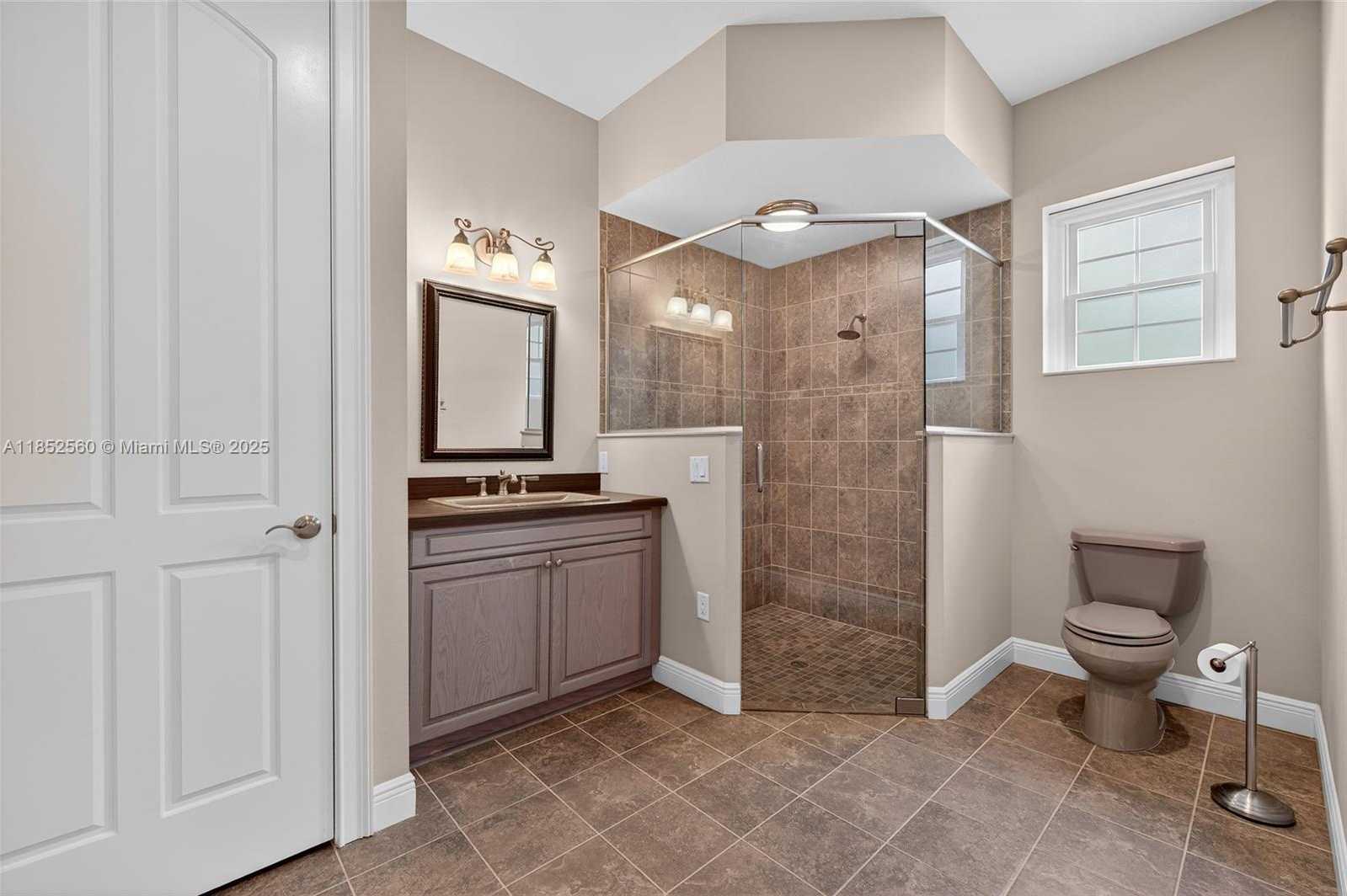 Small Image of 147 ASHBY COVE LN, New Smyrna Beach Number 24