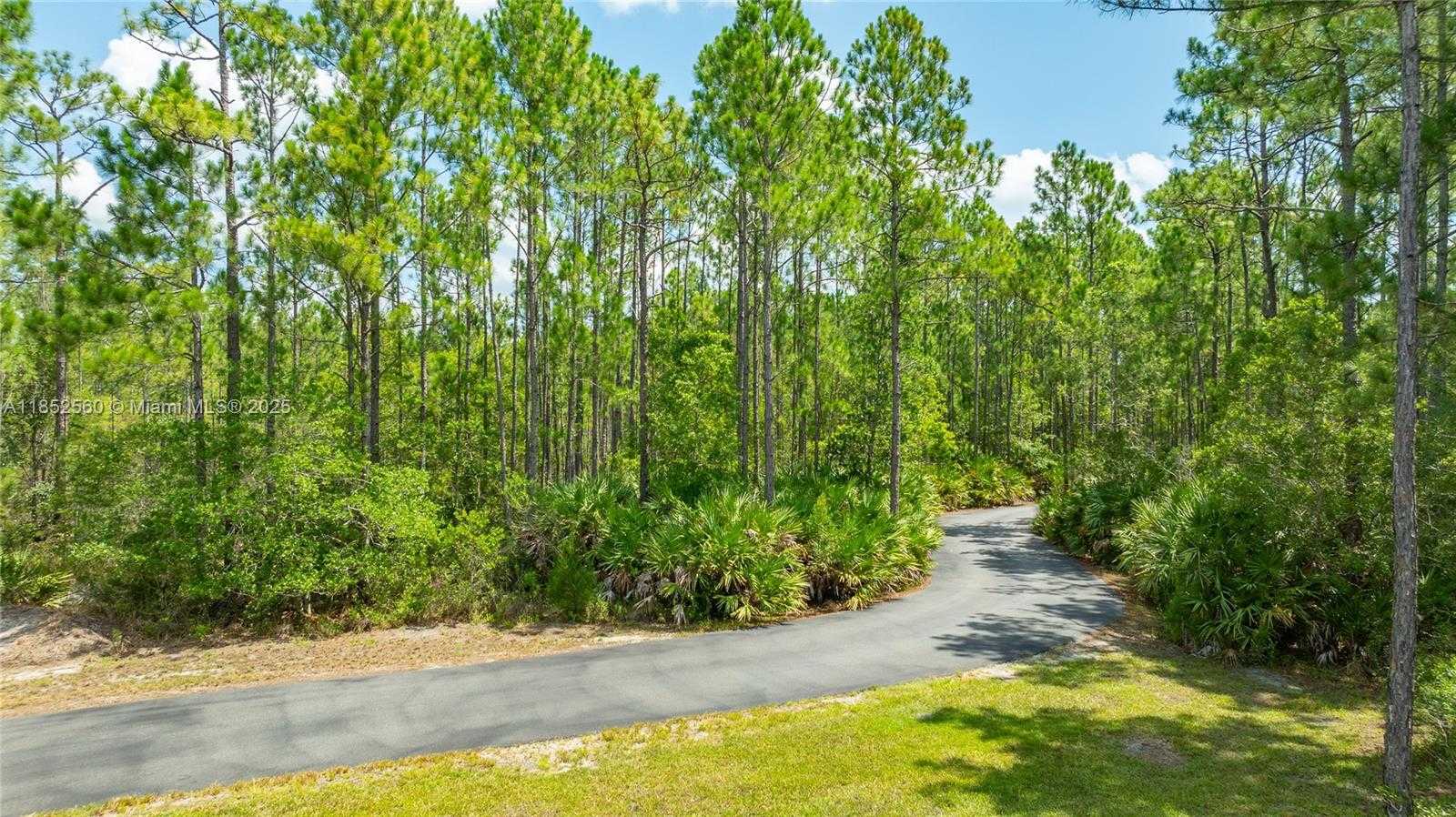 Small Image of 147 ASHBY COVE LN, New Smyrna Beach Number 6