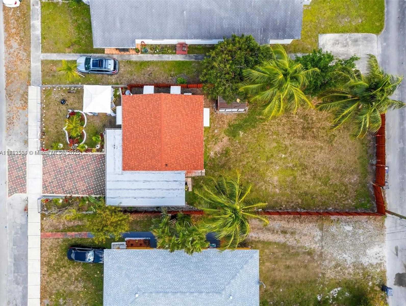 Small Image of 2210 ROOSEVELT ST, Hollywood Number 18