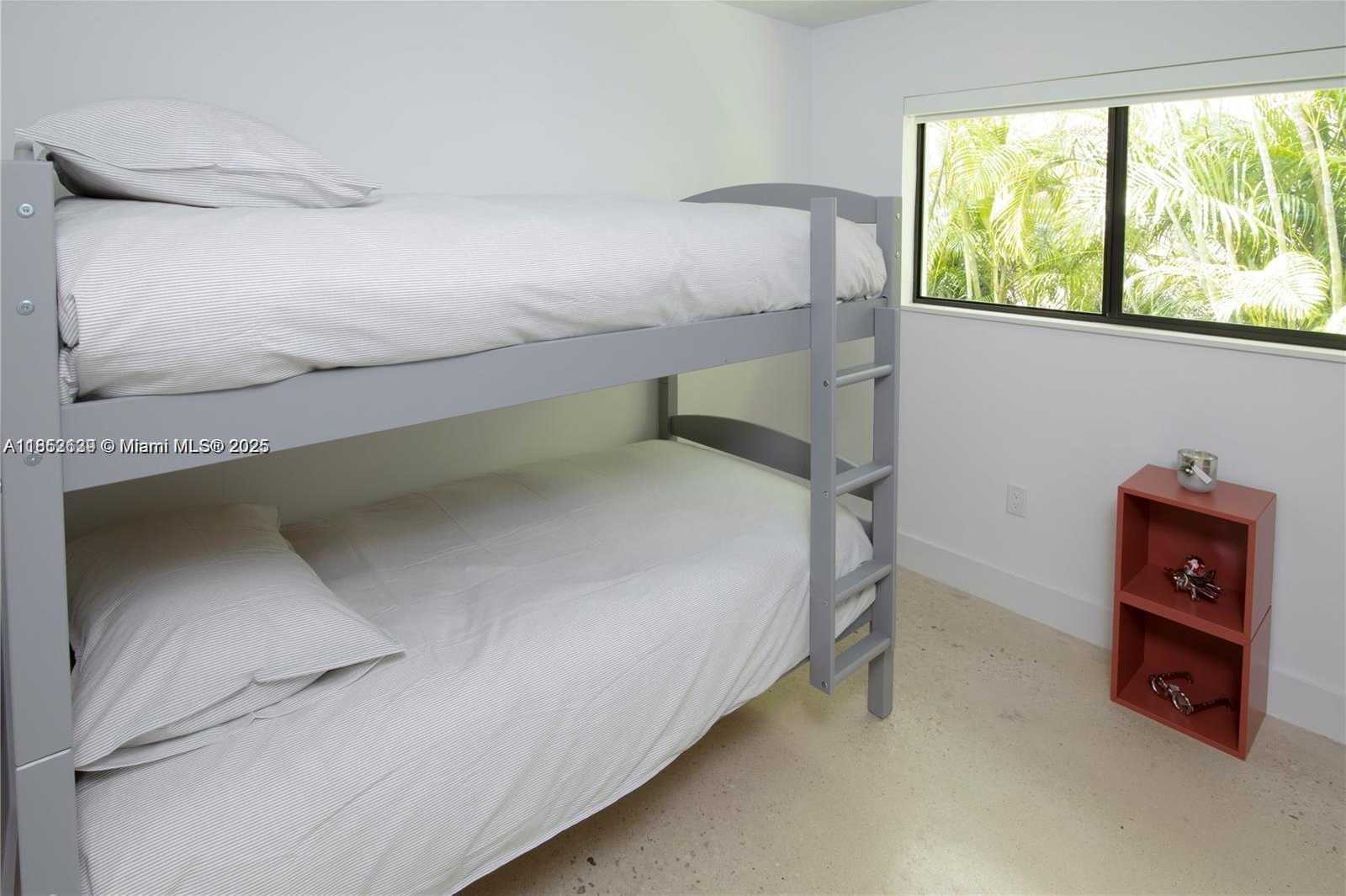 Small Image of 77 NORTH EAST 43RD ST, Miami Number 14