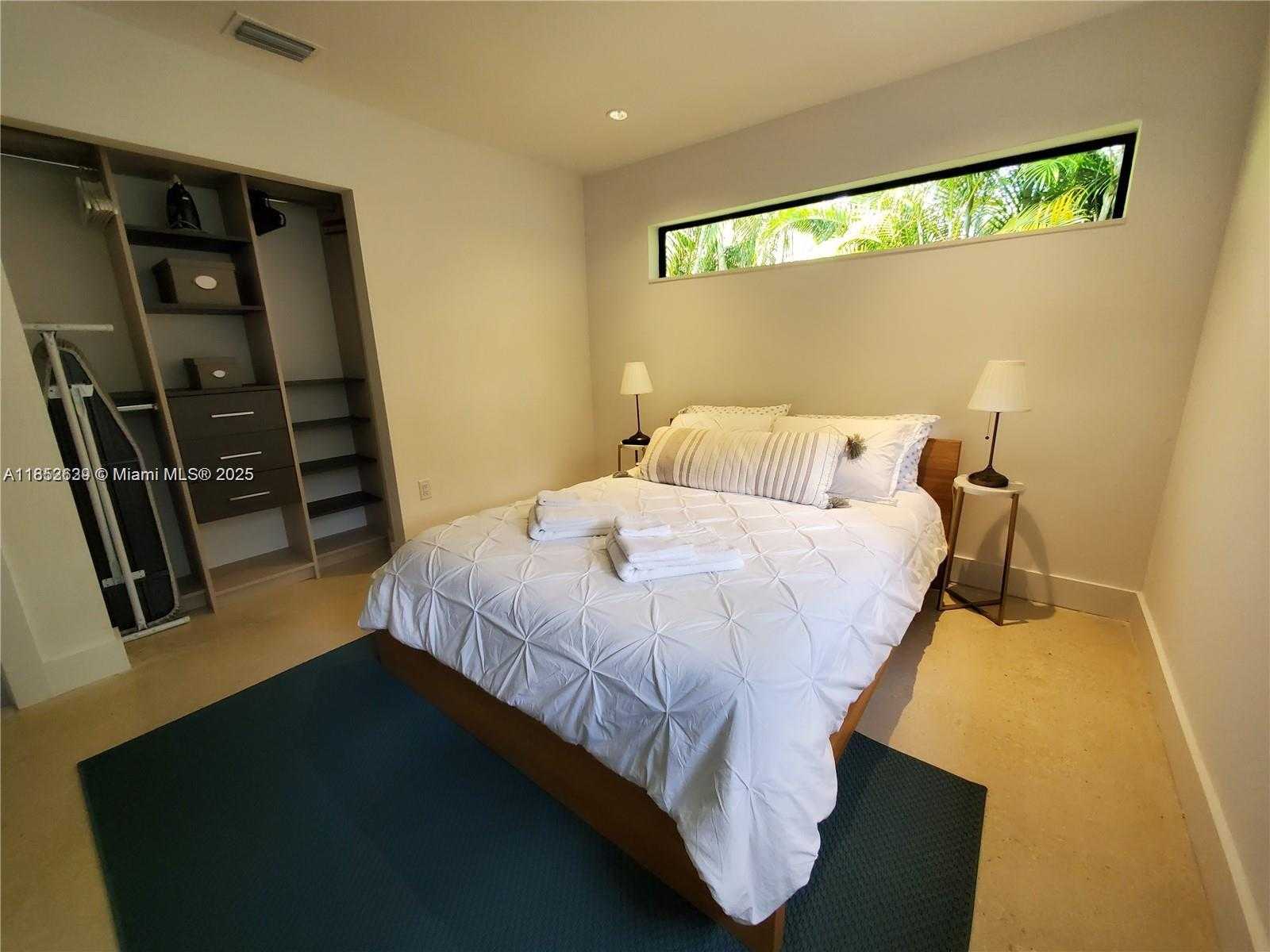 Small Image of 77 NORTH EAST 43RD ST, Miami Number 17