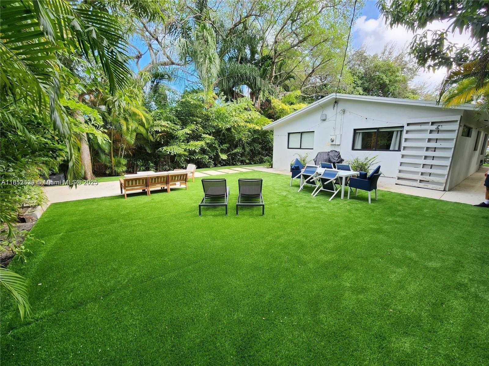 Small Image of 77 NORTH EAST 43RD ST, Miami Number 3