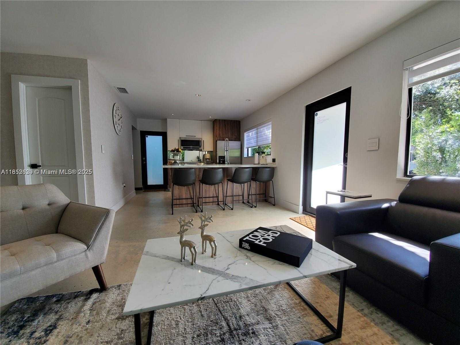 Small Image of 77 NORTH EAST 43RD ST, Miami Number 6