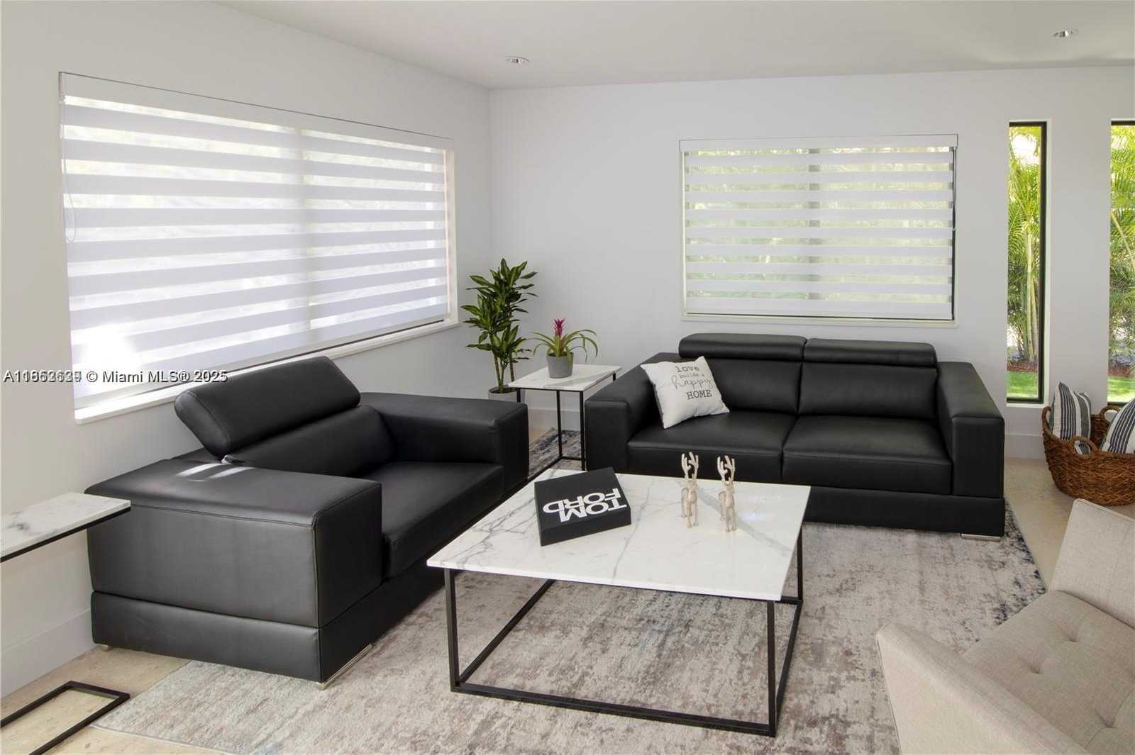 Small Image of 77 NORTH EAST 43RD ST, Miami Number 9
