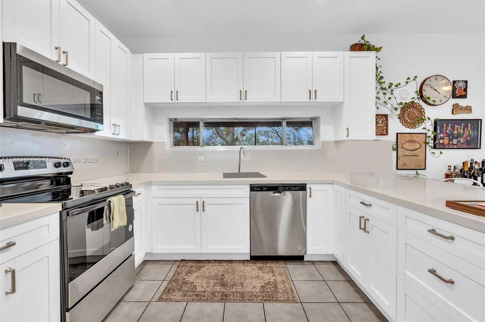 Small Image of 2927 BOGOTA AVE, Cooper City Number 14