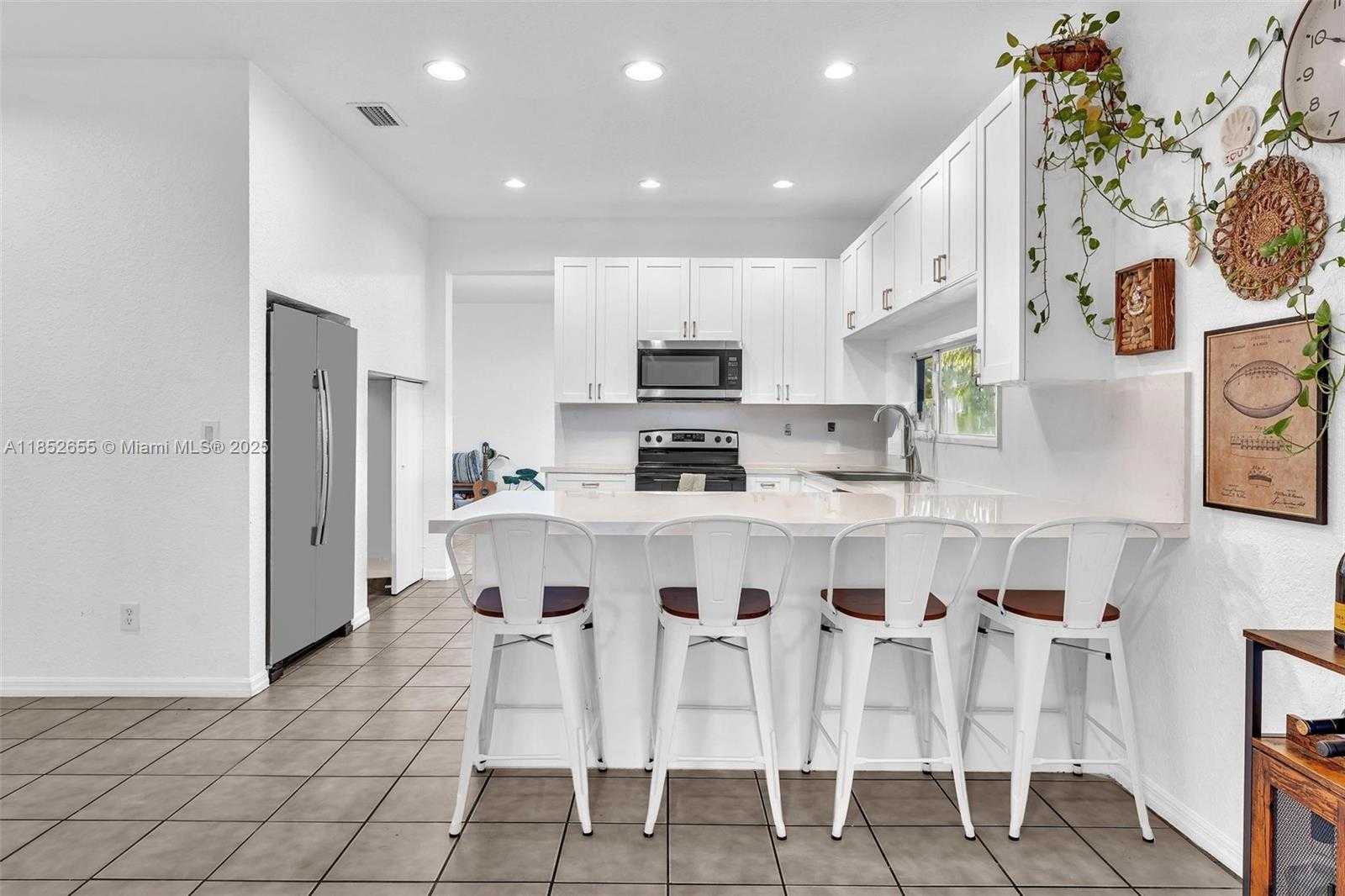 Small Image of 2927 BOGOTA AVE, Cooper City Number 17
