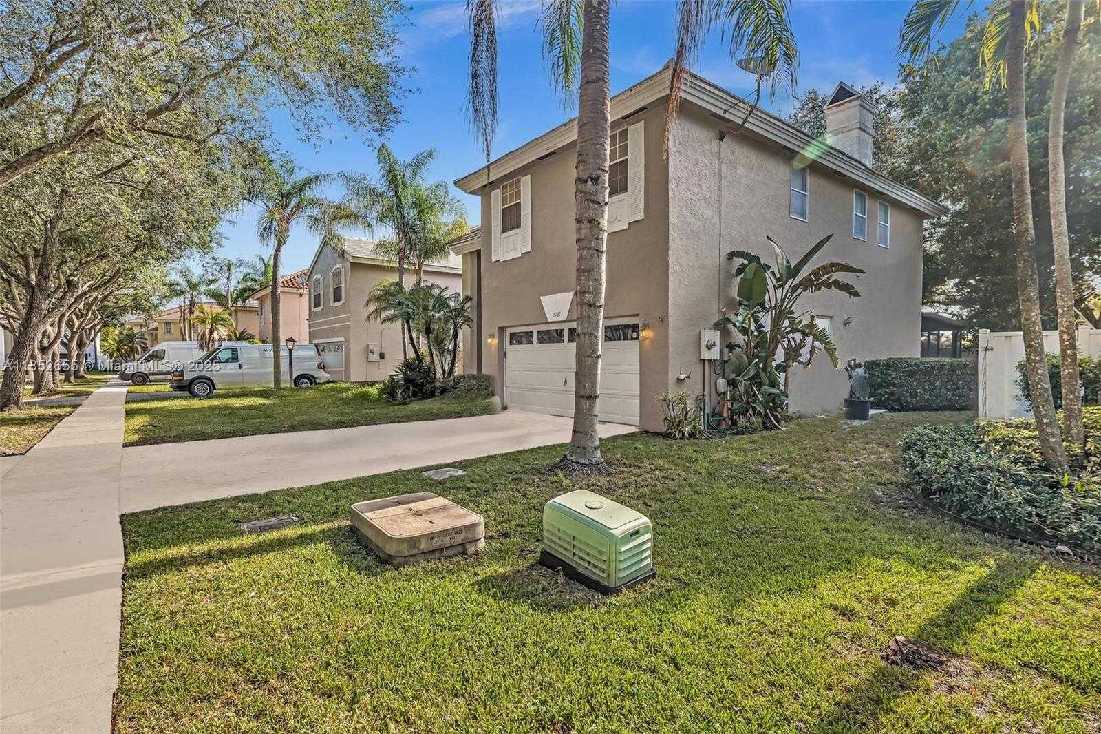 Small Image of 2927 BOGOTA AVE, Cooper City Number 2