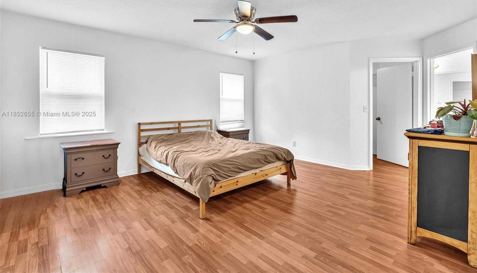 Small Image of 2927 BOGOTA AVE, Cooper City Number 27