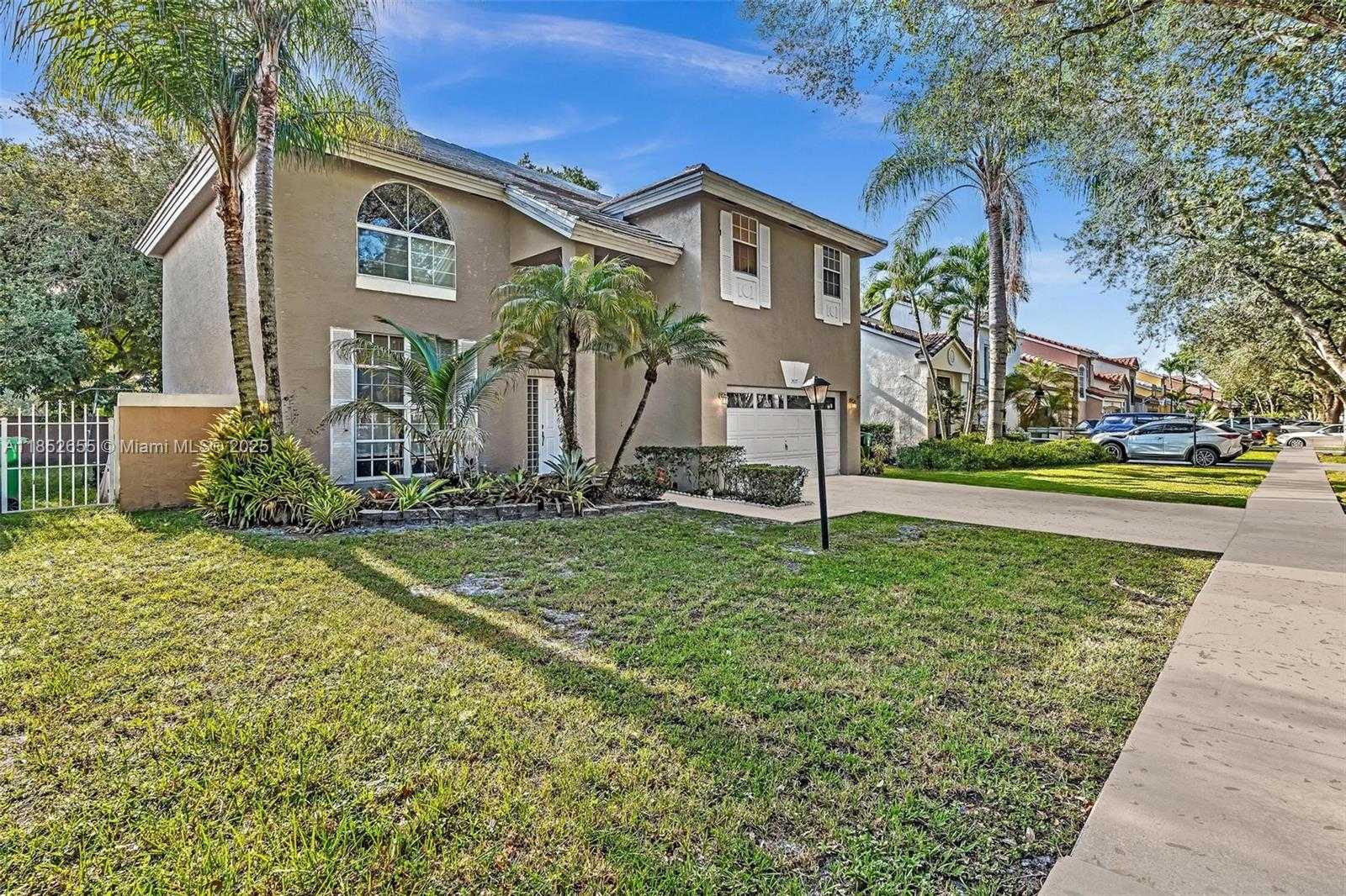 Small Image of 2927 BOGOTA AVE, Cooper City Number 3