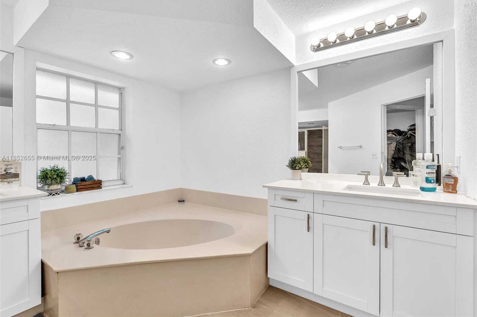 Small Image of 2927 BOGOTA AVE, Cooper City Number 30
