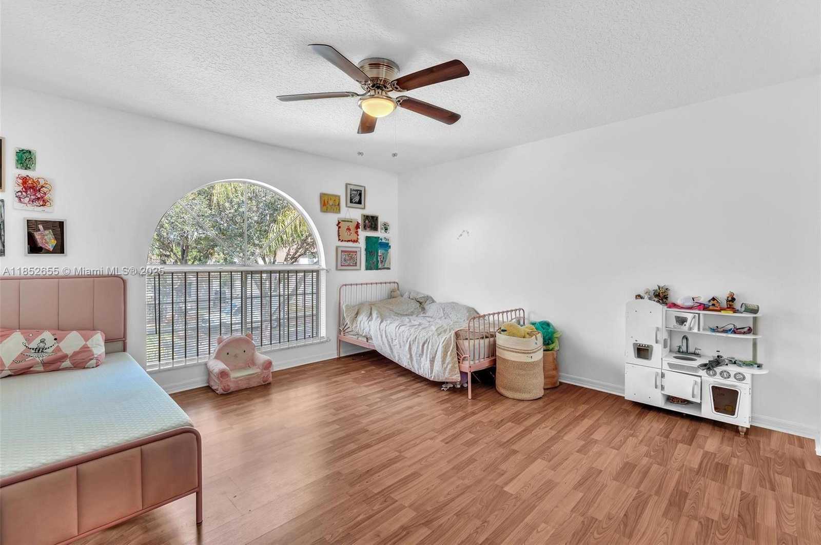 Small Image of 2927 BOGOTA AVE, Cooper City Number 39